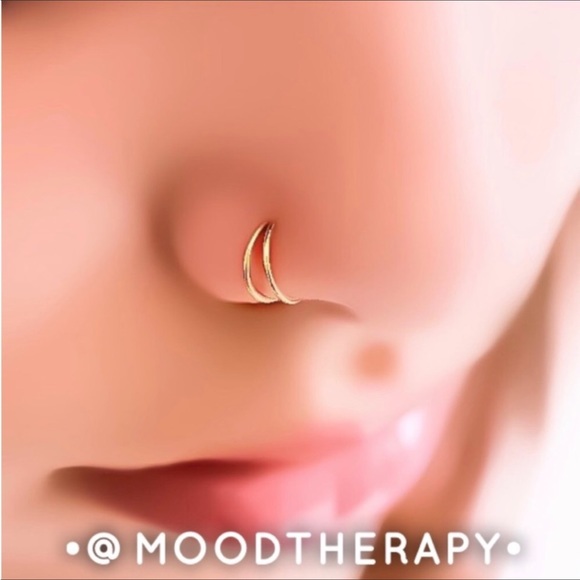 🌻NIB Handmade Crescent Moon Double Hoop Nose Ring🌻 - Picture 10 of 13